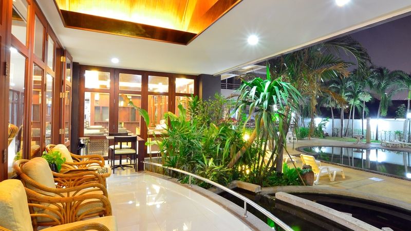 The Holiday Resort Pattaya Exterior photo